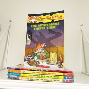 Geronimo Stilton Book Lot 5 books included! Bundle and Save